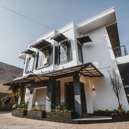 Reddoorz Plus Near Mall Slipi Jaya Jakarta Exteriér fotografie