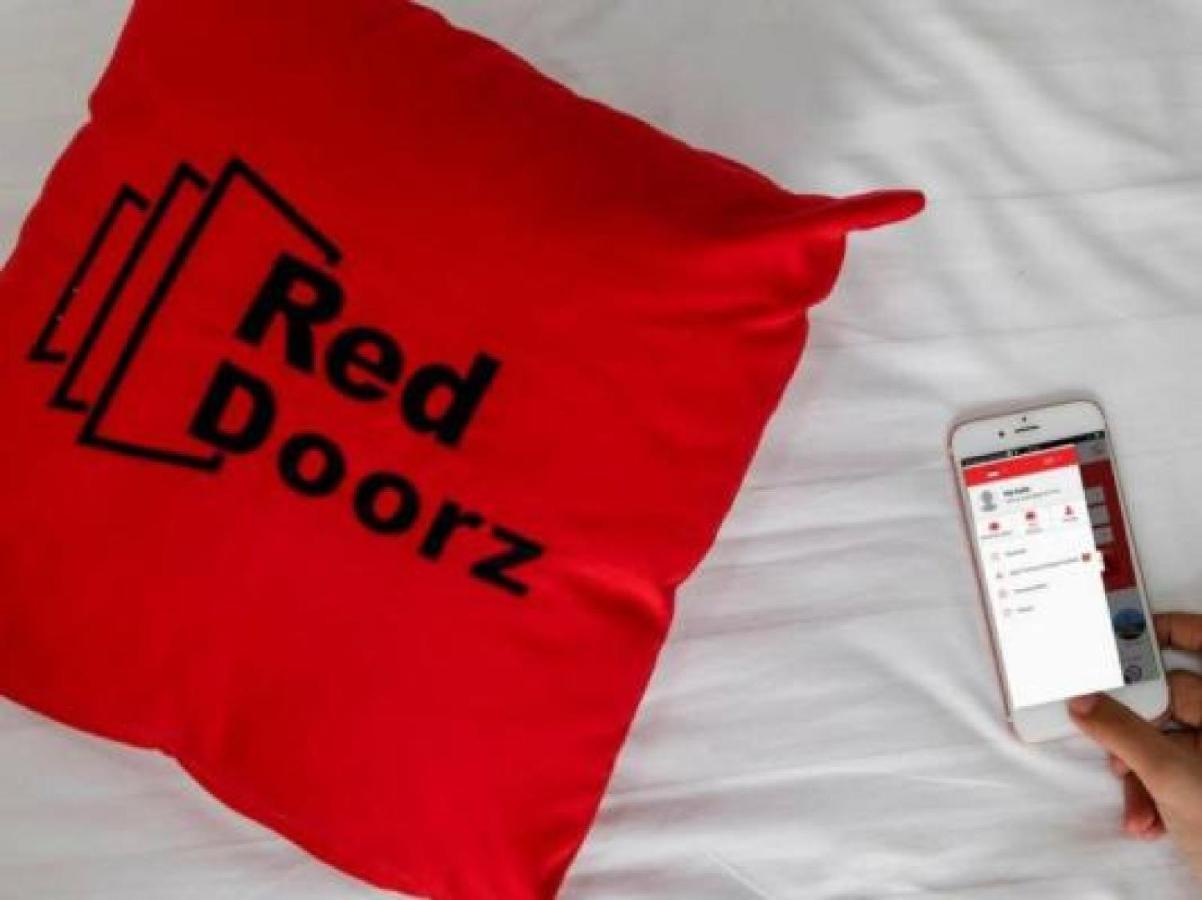 Reddoorz Plus Near Mall Slipi Jaya Jakarta Exteriér fotografie
